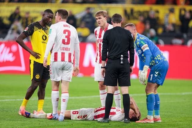 25 10 2025, 1 Bundesliga, Matchday 8, Borussia Dortmund 1 FC Köln, Eric Martel 1 FC Köln lies on the ground after a tackle, Dortmund Signal Iduna Park NRW Germany xRHR PHOTO DEx Copyright: DennisxEwert RHR-FOTOx RHR-FOTO DE
