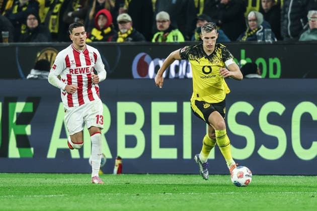 Sport, Football, Bundesliga Season 2025 2026 8 Matchday Borussia Dortmund 1 FC Köln 25 10 2025, SIGNAL IDUNA PARK Said El Mala 1 FC Köln, 13 Nico Schlotterbeck Borussia Dortmund, 4 Duel Dortmund SIGNAL IDUNA PARK North Rhine-Westphalia Germany