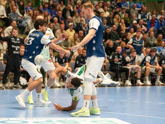 Ahmed Khairi SC DHfK Leipzig, 17 on jump shot Bergischer HC vs SC DHfK Leipzig, Handball, 1 Bundesliga, Matchday 10, Season 2025 2026, 25 10 2025 Bergischer HC vs SC DHfK Leipzig, Handball, 1 Bundesliga, Matchday 10, Season 2025 2026, 25 10 2025 Wuppertal Copyright: xEibner-Pressefoto DamianxKruczynx EP_DKI