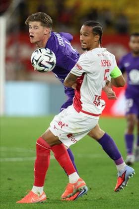 AS Monaco FC v Toulouse FC - Ligue 1 McDonald s 2025 2026 Charlie Cresswell of Toulouse and Thilo Kehrer of AS Monaco challenge during the Ligue 1 McDonald s match between Monaco FC and Toulouse at Stade Louis II on October 25, 2025 in Monaco, Monaco. Monaco Stade Louis II Monaco Monaco Copyright: xNealxSimpson Sportsphoto APLx 14139611