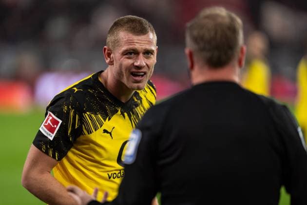 GER, 1 FBL, Borussia Dortmund vs 1 FC Köln 25 10 2025, Signal Iduna Park, Dortmund, GER, 1 FBL, Borussia Dortmund vs 1 FC Köln in the picture Julian Ryerson Borussia Dortmund, 26 nordphotoxGmbHxx xChristianxSchulze nph000300