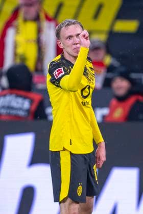 25 10 2025 Football Borussia Dortmund 1 FC Köln, Matchday 8 at Signal Iduna Park Maximilian Beier Borussia Dortmund celebrates after his goal to make it 1 0 IMPORTANT NOTE In accordance with the regulations of the DFL and the DFB, it is prohibited to use or have used photographs taken in the stadium and or of the match in the form of sequential images and or video-like photo series Copyright: xDavidxInderliedx