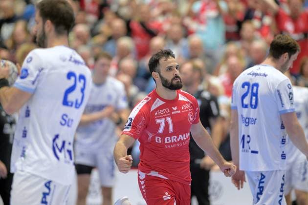 Mohamed Amine Darmoul MT Melsungen 71 , Hendrik Wagner TBV Lemgo Lippe 28 R , Tim Suton TBV Lemgo Lippe 23 , GER, MT Melsungen TBV Lemgo Lippe, Handball, 1 Bundesliga, Matchday 10, Season 2025 2026, 25 10 2025, GER, MT Melsungen TBV Lemgo Lippe, Handball, 1 Bundesliga, Matchday 10, Season 2025 2026, 25 10 2025 Kassel Copyright: xEibner-Pressefotox xRolandxSippelx EP_RSL