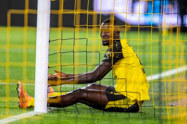 25 10 2025 Football Borussia Dortmund 1 FC Köln, Matchday 8 at Signal Iduna Park Serhou Guirassy Borussia Dortmund reacts IMPORTANT NOTE In accordance with the regulations of the DFL and the DFB, it is prohibited to use or have used photographs taken in the stadium and or of the match in the form of sequential images and or video-like photo series Copyright: xDavidxInderliedx