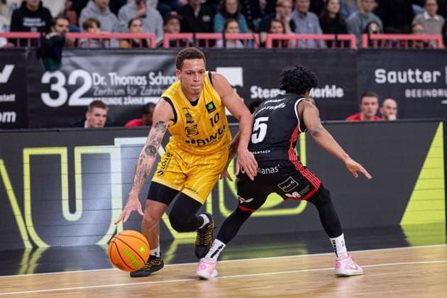 Tigers Tuebingen SBB Baskets Wolmirstedt, Men, 2 Bundesliga, Barmer 2 Basketball Bundesliga, pro A, 5 Spieltag, Spielzeit 2025 2026, 25 10 2025 Isaiah Sanders Tigers Tuebingen, 10 vs Jalen Benjamin SBB Baskets Wolmirstedt, 05