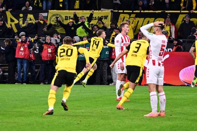 Goal celebration for 1 0 by Maximilian Beier 14 Borussia Dortmund , Borussia Dortmund vs 1 FC Koeln, Fußball, 1 Bundesliga, 08 Spieltag, 25 10 2025 DFB regulations prohibit any use of photographs as image sequences and or quasi video Dortmund Nordrhein Westfalen Germany Copyright: xkolbert-press MarcxNiemeyerx