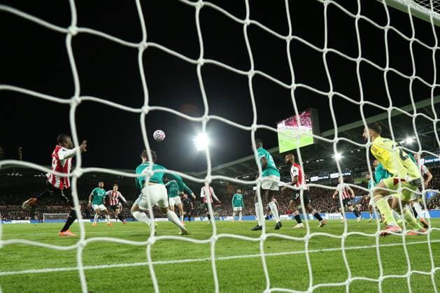 25th October 2025; Gtech Community Stadium, Brentford, London, England; Premier League Football, Brentford versus Liverpool; Dango Ouattara of Brentford scores with a high volley in the 5th minute for 1-0  KatiexChan