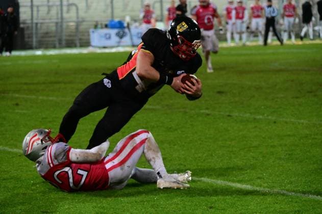 25 10 2025 xkhx Krefeld Grotenburg Stadion American Football European Championship 2025 Germany Austria Leon Helm 44, GER against Matthias Rebl 32, AuT