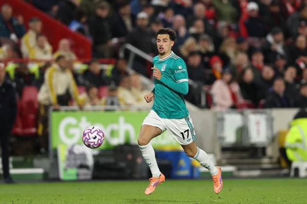 25th October 2025; Gtech Community Stadium, Brentford, London, England; Premier League Football, Brentford versus Liverpool; Curtis Jones of Liverpool  KatiexChan