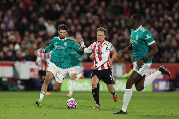 25th October 2025; Gtech Community Stadium, Brentford, London, England; Premier League Football, Brentford versus Liverpool; Dominik Szoboszlai of Liverpool and Mikkel Damsgaard of Brentford  KatiexChan