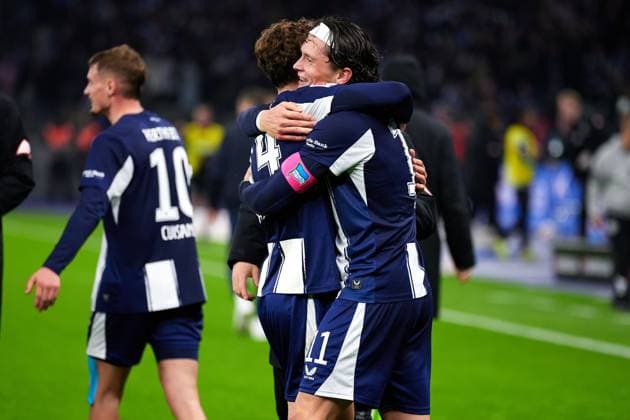 Victory Hertha BSC, Maurice Krattenmacher Hertha BSC, 14 , Fabian Reese Hertha BSC, 11 , GER, Hertha BSC vs ,Fortuna Duesseldorf, 2 Bundesliga, Season 2025 2026, Matchday 10, 25 010 2025 DFL REGULATIONS PROHIBIT ANY USE OF PHOTOGRAPHS AS IMAGE SEQUENCES AND OR QUASI VIDEO GER, Hertha BSC vs ,Fortuna Duesseldorf, 2 Bundesliga, Season 2025 2026, 10 Matchday, 25 010 2025 Berlin Copyright: xClaudiusxRauch,xEibner-Pressefotox xClaudiusxRauchx EP_CRH