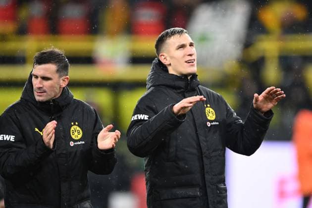 Final cheer, cheers after the end of the match, jubilation, jubeln, joy, cheers, Pascal GROSS Groß, DO and Nico SCHLOTTERBECK DO Football 1 Bundesliga, 8 Matchday, matchday8, Borussia Dortmund DO 1 FC Koeln K 1 0 on 25 10 2025 in Dortmund Germany UEFA regulations prohibit any use of photographs as image sequences and or quasi video Â