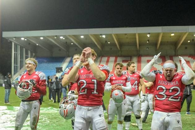 Leonhard Gerner (Team Austria, 21) and Matthias Rebl (Team Austria, 32) celebrating their victory, Team Austria vs Team Germany, American Football, European Championship, EM, Europameisterschaft Semifinal, Season 2025, 25.10.2025, Krefeld Grotenburg Stadion Germany Copyright: xFootxBowl JUSTxSHOTSx