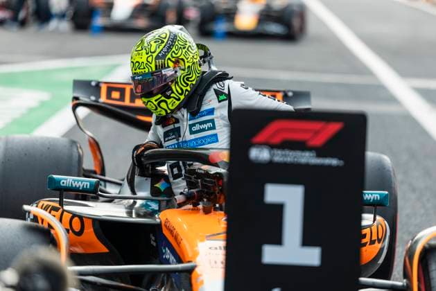 Formula?1 Gran?Premio?de?la?Ciudad?de? México?2025 Alexis Perrin OVERTAKE MAXPPP - Mexico?City 26 10 2025 Pole position 04 NORRIS Lando (gbr), McLaren F1 Team, portrait at the Formula?1 Gran?Premio?de?la?Ciudad?de?México?2025, the 20th round of the 2025 FIA Formula?1 World Championship, WM, Weltmeisterschaft at the Autódromo?Hermanos?Rodríguez in Mexico?City, Mexico, from 23 to 26 October 2025 Mexico?City Autódromo Hermanos Rodríguez Mexico  Copyright: xOVERTAKE MAXPPPxAlexisxPerrinx OVT202510263607 OVT202510263607