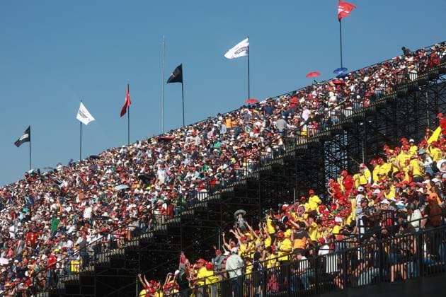F1 Grand Prix of Mexico 2025 - Qualifying Session MEXICO CITY, MEXICO - OCTOBER 25: Supporters are seen during the qualifying session ahead of the F1 Grand Prix of Mexico, at Autodromo Hermanos Rodriguez, in Mexico City, Mexico on October 25, 2025. Daniel Cardenas Anadolu Mexico City Mexico. Editorial use only. Please get in touch for any other usage.  Copyright: x2025xAnadoluxDanielxCardenasx