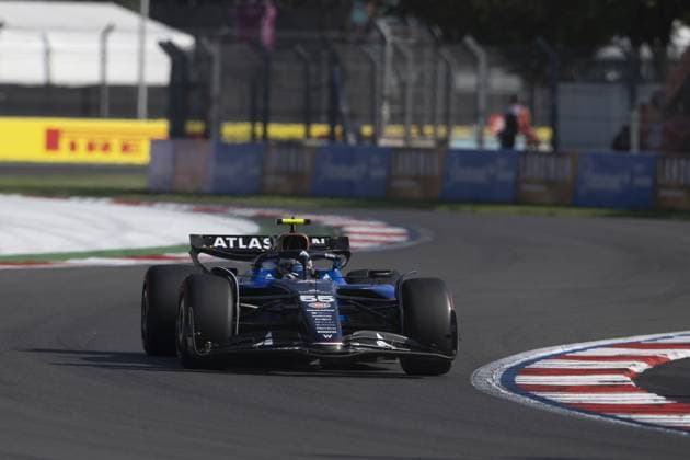 Carlos Sainz driving Williams FW47 during qualifying ahead of the F1 Grand Prix of Mexico at Autodromo Hermanos Rodriguez on October 25, 2025 in Mexico City, Mexico. Copyright: xRichardxCallis SPPx Sportspressphoto_SPR51466