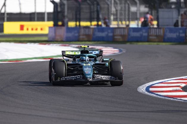 Fernando Alonso driving Aston Martin AMR25 during qualifying ahead of the F1 Grand Prix of Mexico at Autodromo Hermanos Rodriguez on October 25, 2025 in Mexico City, Mexico. Copyright: xRichardxCallis SPPx Sportspressphoto_SPR51475