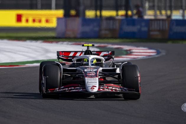 Oliver Bearman driving Haas VF-25 during qualifying ahead of the F1 Grand Prix of Mexico at Autodromo Hermanos Rodriguez on October 25, 2025 in Mexico City, Mexico. Copyright: xRichardxCallis SPPx Sportspressphoto_SPR51484