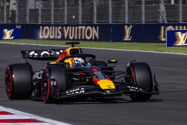 Max Verstappen driving Red Bull Racing RB21 during qualifying ahead of the F1 Grand Prix of Mexico at Autodromo Hermanos Rodriguez on October 25, 2025 in Mexico City, Mexico. Copyright: xRichardxCallis SPPx Sportspressphoto_SPR51510