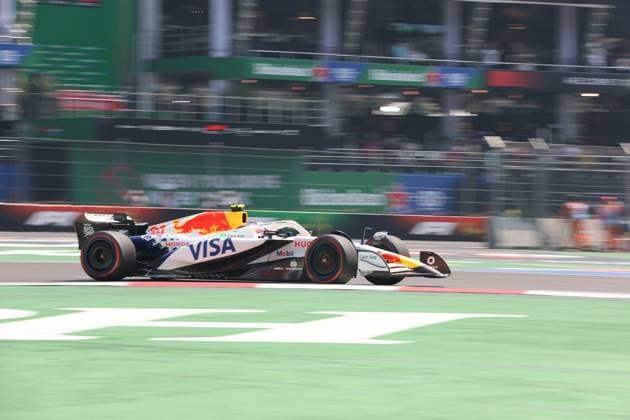 (251026) -- MEXICO CITY, Oct. 26, 2025 -- Racing Bull s New Zealand driver Liam Lawson competes during the practice session of the 2025 Formula One Mexico City Grand Prix at the Hermanos Rodriguez Circuit in Mexico City, Mexico, Oct. 25, 2025. ) (SP)MEXICO-MEXICO CITY-F1-GRAND PRIX-PRACTICE SESSIONS LixMengxin 