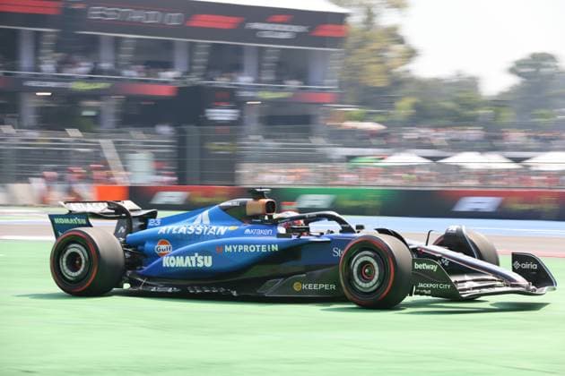 (251026) -- MEXICO CITY, Oct. 26, 2025 -- Williams Thai driver Alex Albon competes during the practice session of the 2025 Formula One Mexico City Grand Prix at the Hermanos Rodriguez Circuit in Mexico City, Mexico, Oct. 25, 2025. ) (SP)MEXICO-MEXICO CITY-F1-GRAND PRIX-PRACTICE SESSIONS LixMengxin 