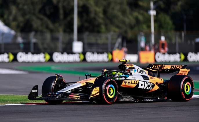(251026) -- MEXICO CITY, Oct. 26, 2025 -- McLaren s British driver Lando Norris competes during the qualifying session of the 2025 Formula One Mexico City Grand Prix at the Hermanos Rodriguez Circuit in Mexico City, Mexico, Oct. 25, 2025. ) (SP)MEXICO-MEXICO CITY-F1-GRAND PRIX-QUALIFYING SESSION LixMengxin 