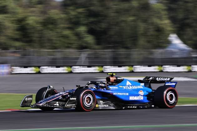 (251026) -- MEXICO CITY, Oct. 26, 2025 -- Williams Spanish driver Carlos Sainz competes during the qualifying session of the 2025 Formula One Mexico City Grand Prix at the Hermanos Rodriguez Circuit in Mexico City, Mexico, Oct. 25, 2025. ) (SP)MEXICO-MEXICO CITY-F1-GRAND PRIX-QUALIFYING SESSION LixMengxin 