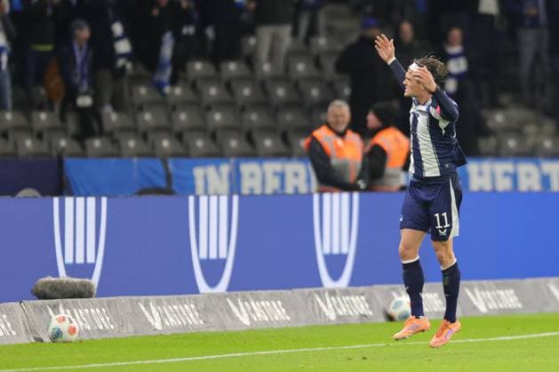BERLIN, DEUTSCHLAND - OCTOBER 25: final cheers, victory, Fabian Reese (Hertha BSC 11), during the Bundesliga match between Hertha BSC - Fortuna Düsseldorf at Olympiastadion on matchday 10 of the 2. Bundesliga on October 25, 2025 in Berlin, Deutschland. DFL REGULATIONS PROHIBIT ANY USE OF PHOTOGRAPHS AS IMAGE SEQUENCES AND OR QUASI-VIDEO. Berlin Deutschland Copyright: xBEAUTIFULxSPORTS Frankex
