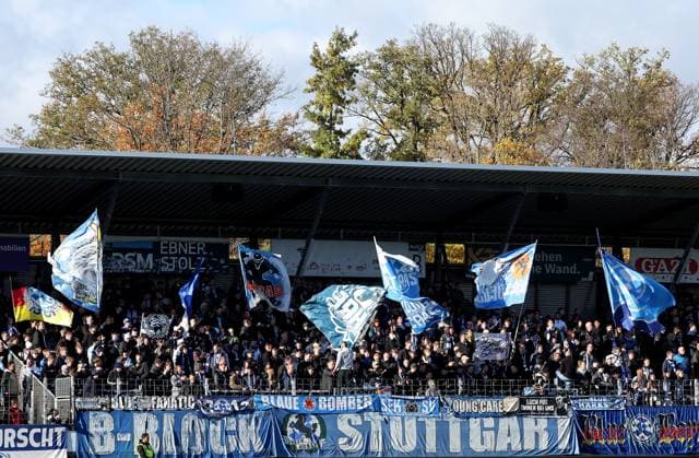 Stuttgart , Soccer Regionalliga , SV Stuttgarter Kickers vs TSV Schott Mainz , Fans of the Stuttgarter Kickers in the B Block , Opposite Stand , Gegengerade