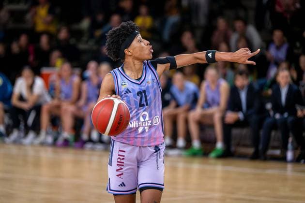 Basketball Berlin 25 10 2025 Season 2025 2026 Toyota DBBL 1 Bundesliga Women, Women Alba Berlin SYNTAINICS MBC Deeshyra Thomas Alba, No 21