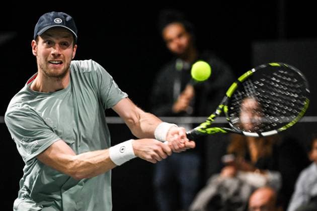 October 26, 2025, Nanterre, France, France: Botic VAN DE ZANDSCHULP of Netherlands during the second qualifying day of the Rolex Paris Masters 1000 tennis tournament at Paris La Defense Arena on October 26, 2025 in Nanterre near Paris, France. Nanterre France - ZUMAm308 20251026_zsp_m308_007 Copyright: xMatthieuxMirvillex