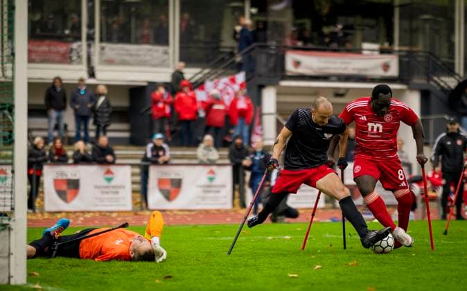 Düsseldorf, Germany 25h Oct 2025 Setonji Ogunbiji F95 Goalkeeper Andreas Lehmann, Moritz Goldschalt BFC Fortuna Düsseldorf BFC Preussen Berlin German Amputee Championship 25 10 2025