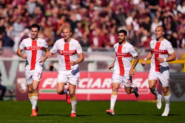 Genoa™s Morten Thorsby celebrates after scoring the 0-1 goal for his team during the Serie A soccer match between Torino Fc and Genoa at the Stadio Olimpico Grande Torino in Turin, north west Italy - October 26, 2025. - Soccer  Copyright: xFabioxFerrari LaPressex
