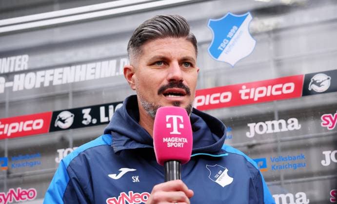 Hoffenheim, 26 10 2025, Dietmar Hopp Stadion, Fußball, 3 Liga, 12 Spieltag , TSG Hoffenheim vs FC Erzgebirge Aue , Im Bild Trainer Stefan Kleineheismann, TSG Hoffenheim , Nur für journalistische Zwecke Only for editorial use , DFB DFL regulations prohibit any use of photographs as image sequences and or quasi video , Picture Point
