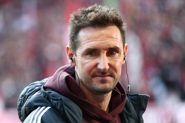 26 10 2025, xmohx, Fußball 2 Bundesliga, 1 FC Kaiserslautern 1 FC Nürnberg v l Trainer Miroslav Klose 1 FC Nuernberg DFL DFB REGULATIONS PROHIBIT ANY USE OF PHOTOGRAPHS as IMAGE SEQUENCES and or QUASI VIDEO Kaiserslautern