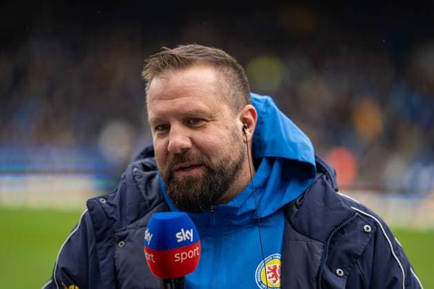 Germany, Football, 2 Bundesliga, Matchday 10 2025 2026, Eintracht Braunschweig Hannover 96 on 26 10 in Braunschweig Eintracht Stadion Heiner Backhaus Coach Eintracht Braunschweig Copyright: xSvenxHeidmannx