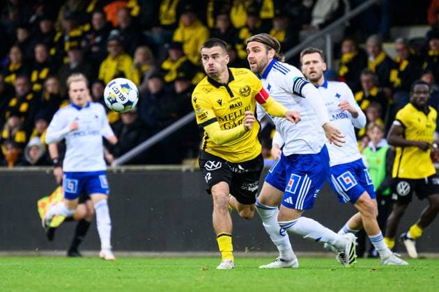 251026 Mjällbys Jesper Gustavsson and IFK Norrköpings Christoffer Nyman during the football match in Allsvenskan between Mjällby and IFK Norrköping on October 26, 2025 in Hällevik  Copyright: CHRISTOFFERxBORGxMATTISSON BB251026CB018
