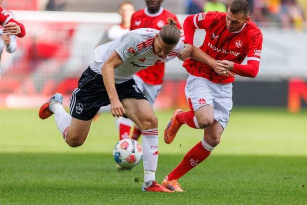 Artem Stepanov 1 FC Nuernberg in duel with Luca Sirch 1 FC Kaiserslautern , 1 FC Kaiserslautern vs 1 FC Nuernberg, Soccer, 2 Bundesliga, Matchday 8, Season 2025 2026, 26 10 2025 1 FC Kaiserslautern vs 1 FC Nuernberg, Soccer, 2 Bundesliga, Matchday 8, Season 2025 2026, 26 10 2025 Copyright: xEibner-Pressefoto AlexanderxNeisx EP_ANS