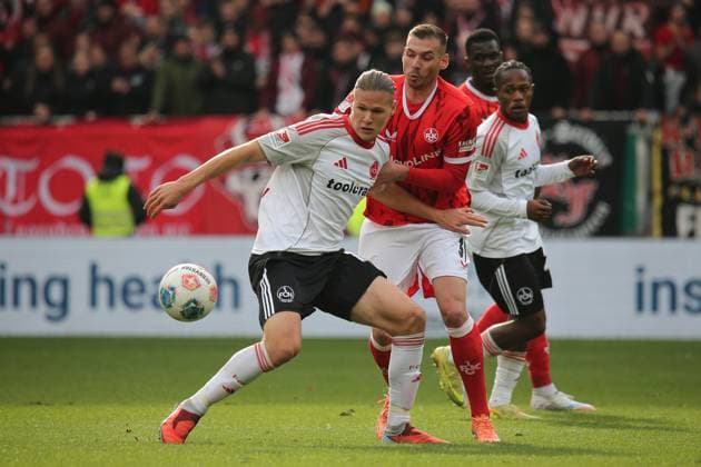 26 10 2025, xmohx, Fußball 2 Bundesliga, 1 FC Kaiserslautern 1 FC Nürnberg v l Artem Stepanov 1 FC Nuernberg Luca Sirch 1 FC Kaiserslautern Zweikampf, Aktion, action, battle for the ball DFL DFB REGULATIONS PROHIBIT ANY USE OF PHOTOGRAPHS as IMAGE SEQUENCES and or QUASI VIDEO Kaiserslautern