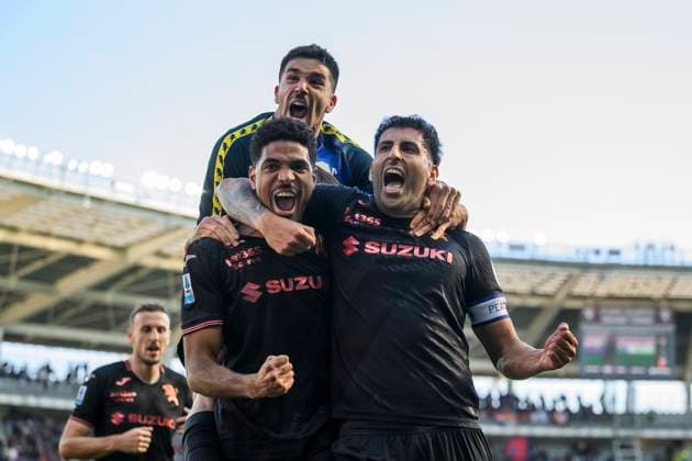 Torino FC v Genoa CFC - Serie A Guillermo Maripan of Torino FC celebrates with Saul Coco of Torino FC and Giovanni Simeone of Torino FC after scoring a goal during the Serie A football match between Torino FC and Genoa CFC. Turin Italy Copyright: xNicolòxCampox