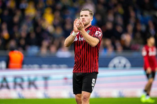 26 10 2025 Soccer, 2025 2026, 2 Bundesliga, 10 Matchday, Eintracht Braunschweig Hannover 96 Benjamin Källman Hannover DFL REGULATIONS PROHIBIT ANY USE OF PHOTOGRAPHS AS IMAGE SEQUENCES AND OR QUASI VIDEO