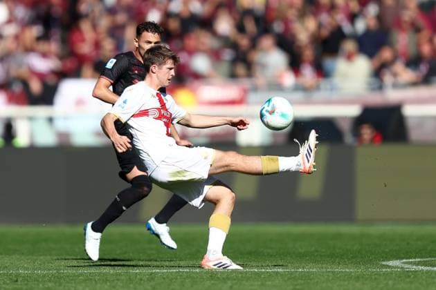 Torino Fc - Genoa CFC Morten Frendrup of Genoa Cfc in action during the Serie A match beetween Torino Fc and Genoa CFC at Stadio Olimpico on October 26, 2025 in Turin, Italy . Torino Stadio Olimpico Italy Copyright: xMarcoxCanonierox
