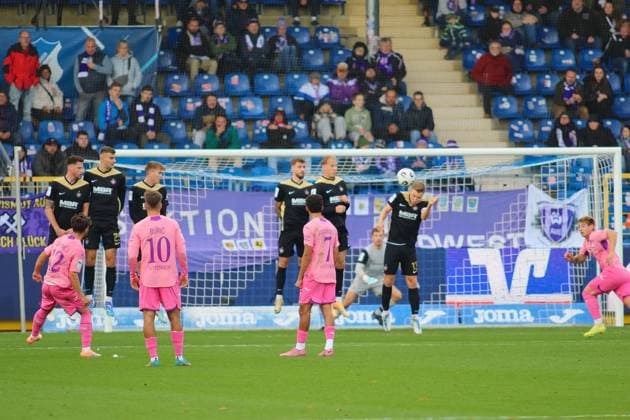 Free kick by Luka Duric TSG Hoffenheim II, 10 GER, TSG 1899 Hoffenheim II vs FC Erzgebirge Aue, Football, 3 Liga, Matchday 12, Season 2025 2026, 26 10 2025 DFL DFB REGULATIONS PROHIBIT ANY USE OF PHOTOGRAPHS as IMAGE SEQUENCES and or QUASI VIDEO GER,TSG 1899 Hoffenheim II vs FC Erzgebirge Aue, Football, 3 Liga, Matchday 12, Season 2025 2026, 26 10 2025 Hoffenheim Copyright: xEibner-Pressefoto JoergxHirschx EP_JHH