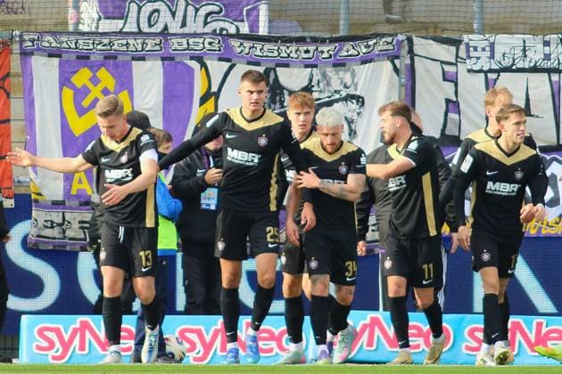 Goal for 1 1 by Tristan Zobel FC Erzgebirge Aue, 25 GER, TSG 1899 Hoffenheim II vs FC Erzgebirge Aue, Football, 3 Liga, Matchday 12, Season 2025 2026, 26 10 2025 DFL DFB REGULATIONS PROHIBIT ANY USE OF PHOTOGRAPHS as IMAGE SEQUENCES and or QUASI VIDEO GER,TSG 1899 Hoffenheim II vs FC Erzgebirge Aue, Football, 3 Liga, Matchday 12, Season 2025 2026, 26 10 2025 Hoffenheim Copyright: xEibner-Pressefoto JoergxHirschx EP_JHH