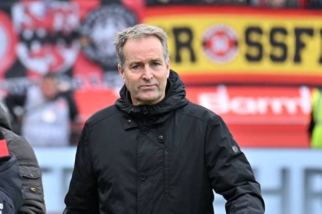 GER, 1 FBL Bayer 04 Leverkusen vs SC Freiburg 26 10 2025, BayArena, Leverkusen, GER, 1 FBL Bayer 04 Leverkusen vs SC Freiburg, in the picture Kaspar Hjulmand head coach Bayer 04 Leverkusen , nordphotoxGmbHx xMeuter nph00351