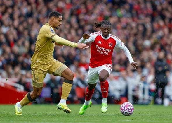 Eberechi Eze of Arsenal takes on Maxence Lacroix of Crystal Palace Arsenal v Crystal Palace, Football, Premier League, Emirates Stadium, Islington, London, UK - 26 10 2025 EDITORIAL USE ONLY No use with unauthorised audio, video, data, fixture lists (outside the EU), club league logos or live services. Online in-match use limited to 45 images (+15 in extra time). No use to emulate moving images. No use in betting, games or Copyright: xMattxImpey Shutterstockx 15615303g