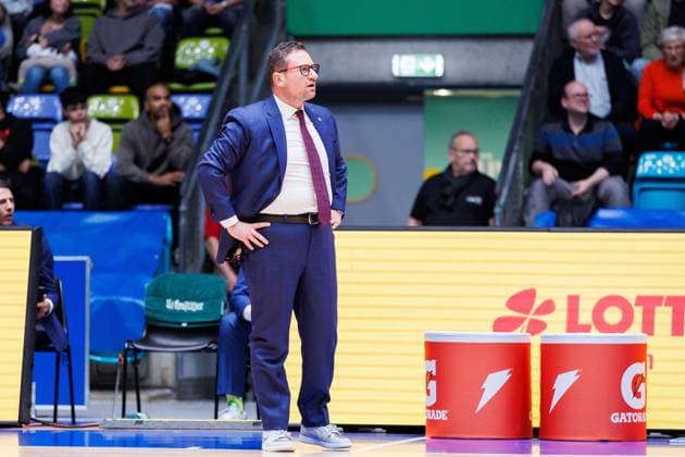 easycredit BBL, Frankfurt Skyliners Syntainics MBC, 26 10 2025 Coach Marco Ramondino SYNTAINICS MBC on the sideline Match of the easycredit BBL easycredit BBL, Frankfurt Skyliners Syntainics MBC on Matchday 5 of the 25 26 season at the Süwag Energie ARENA on 26 10 2025 Copyright: xBEAUTIFULxSPORTS Hahnex