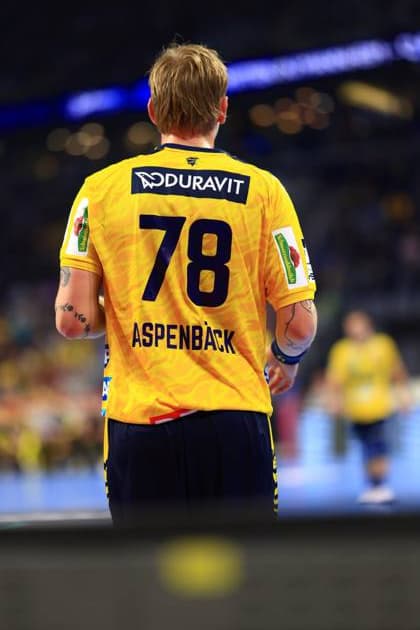 Edwin Aspenbäck 78 Rhein Neckar Löwen stands on the pitch Edwin Aspenbäck 78 Rhein Neckar Löwen stands on the pitch Copyright: xSpeedshotx