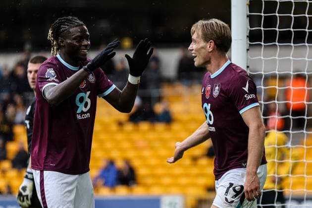 Zian Flemming (19 Burnley) celebrates after scoring his second goal during the Premier League football match between Wolverhampton Wanderers and Burnley at Molineux stadium in Wolverhampton, England Copyright: xNataliexMincher SPPx Sportspressphoto_SPR51844
