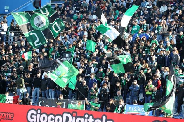 Sassuolo™s supporters during the Serie A soccer match between Sassuolo and Roma at the Mapei Stadium Citta™ del Tricolore in Reggio Emilia - Sunday, October 26, 2025. - Soccer .  Copyright: xGiannixSantandrea LaPressex